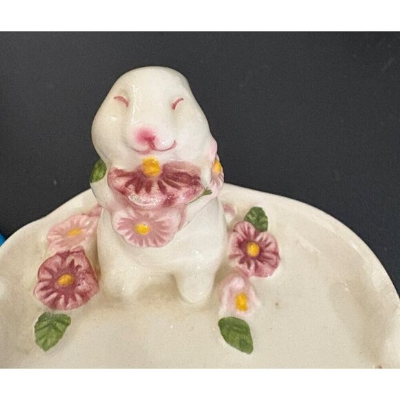Vintage Easter 3 Piece Avon 1985 Ceramic Bunny & Floral Trinket Tray And Vase Se - Picture 4 of 11